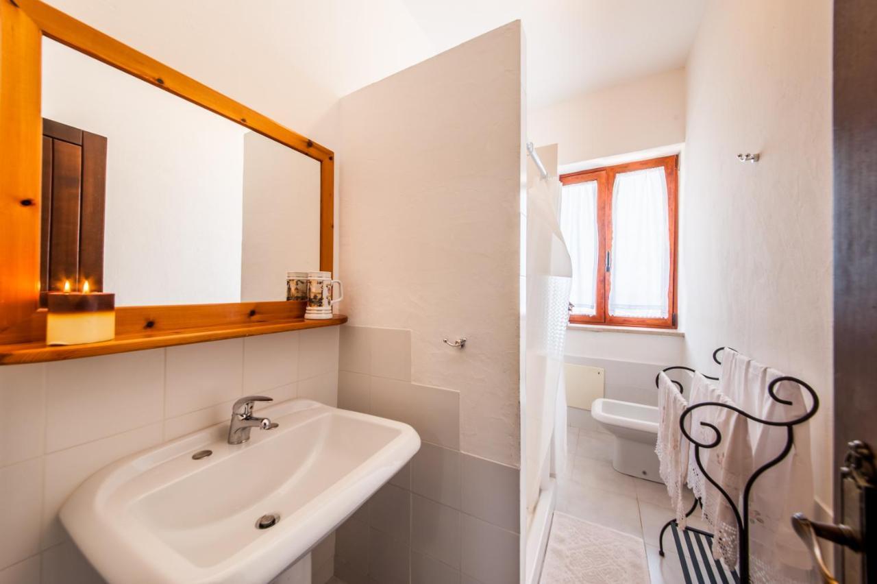 לינה וארוחת בוקר קאסטלסארדו La Casa Di Mannazzotta 1 מראה חיצוני תמונה